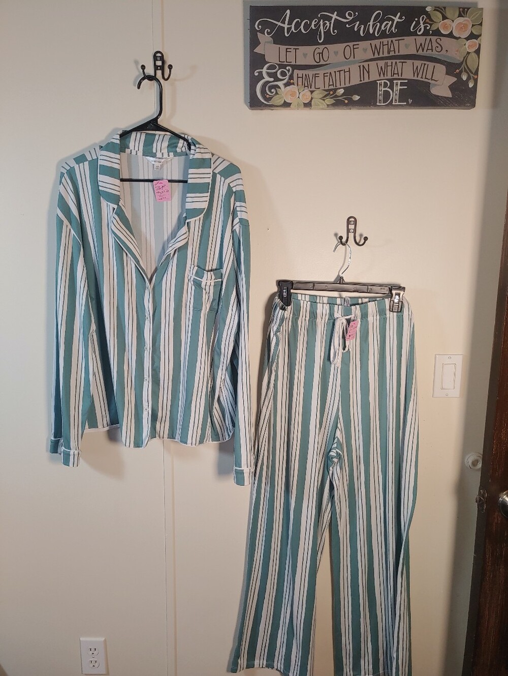 NWOT Honeydew 1X 2X Green And White Striped Long Sleeve Pajama Set